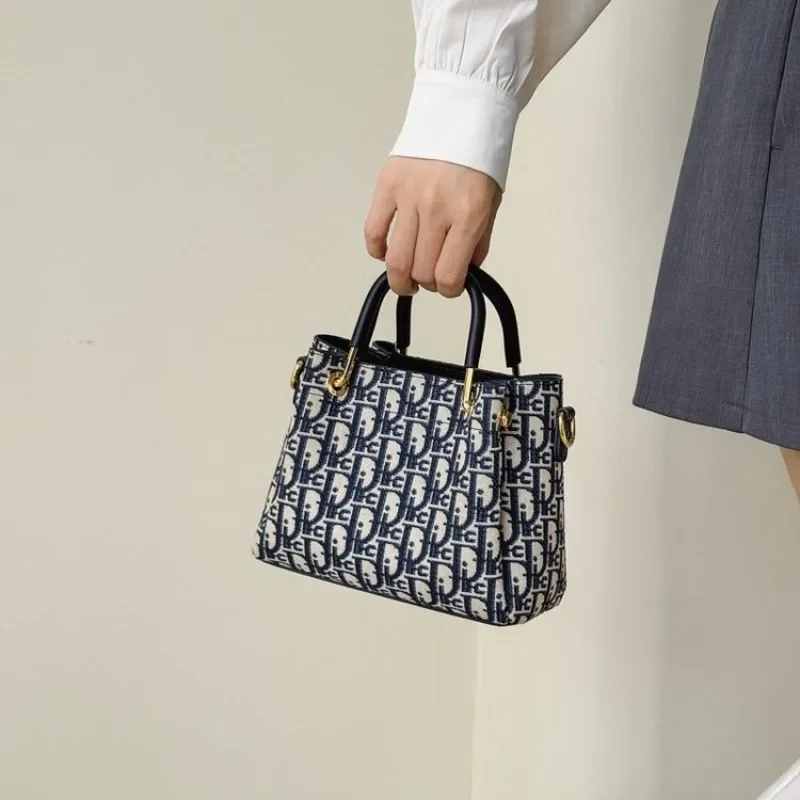 Elegante dames handtassen van  - Luxury Bags For Sale recensie en prijs