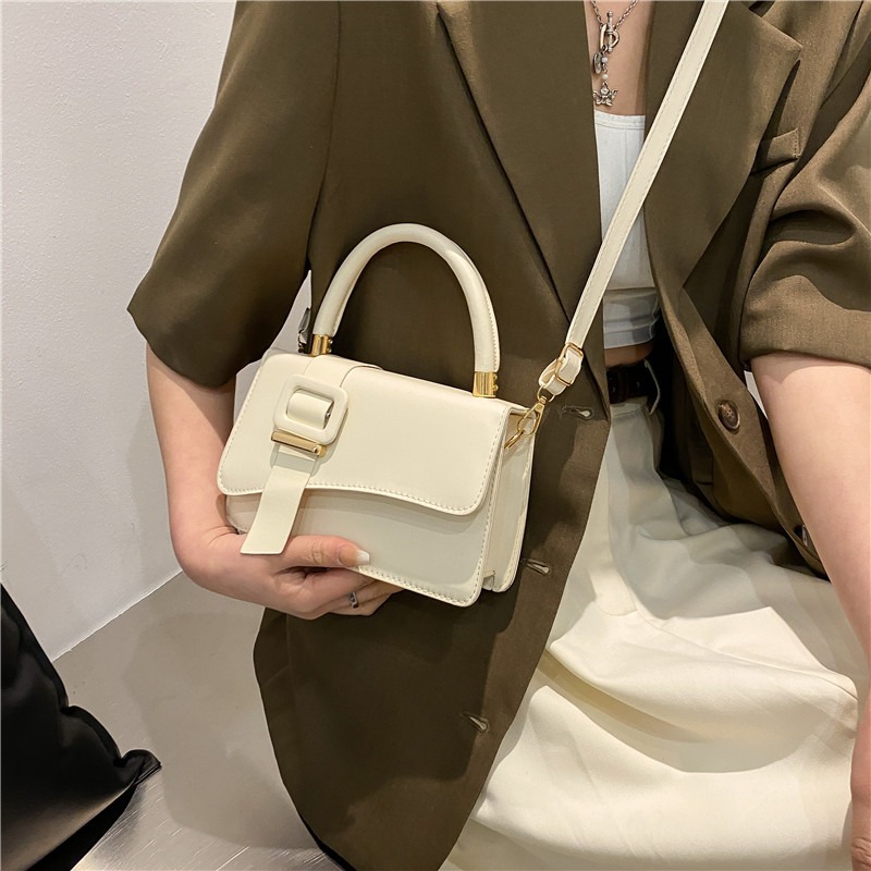 Minimalistische handtas voor d - Luxury Bags Without Logo recensie en prijs