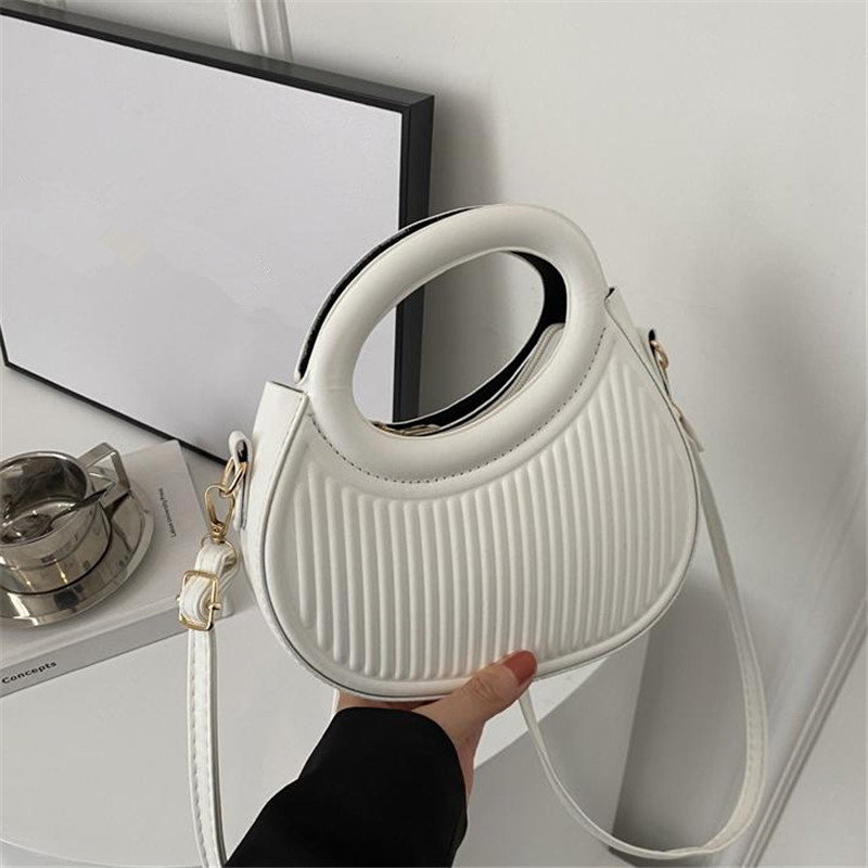 Chique zwarte Crescent handtas - Luxury Bags Without Logo recensie en prijs