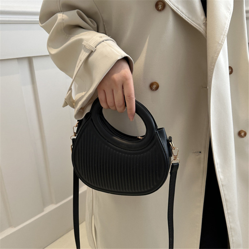 Chique zwarte Crescent handtas - Luxury Bags Without Logo recensie en prijs